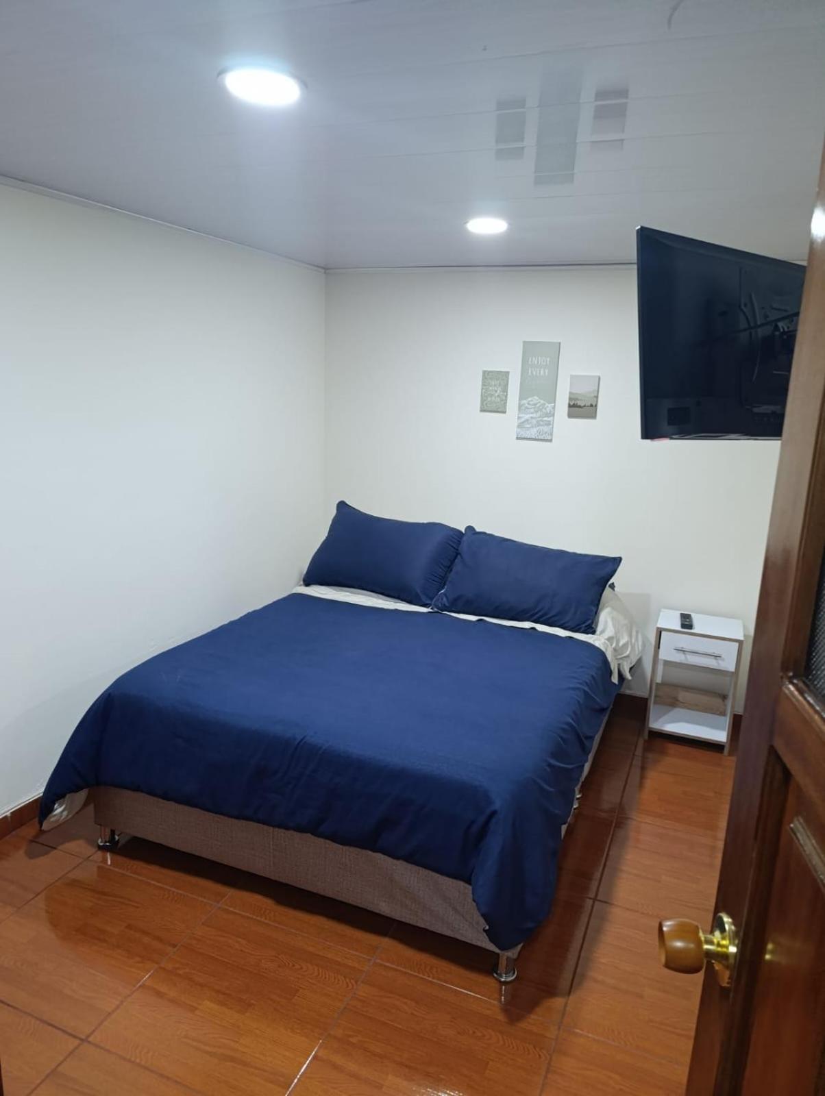 Room's El Dorado